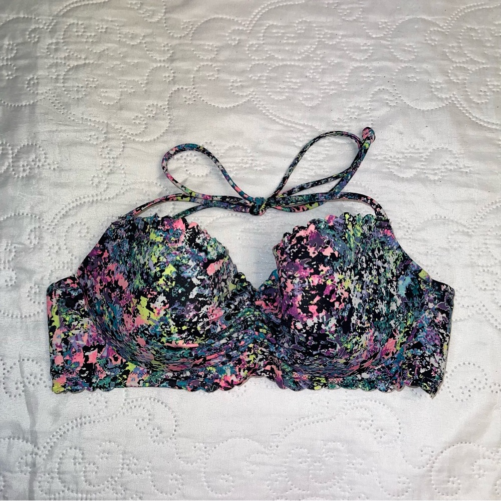 Victoria’s Secret Bikini Top Size 36B